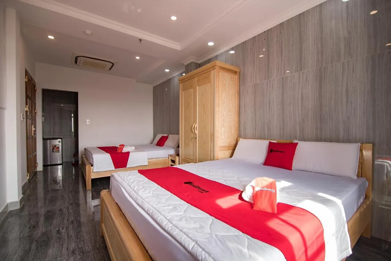 Reddoorz Near Tan Son Nhat Golf 2 Ho Chi Minh City Hotel