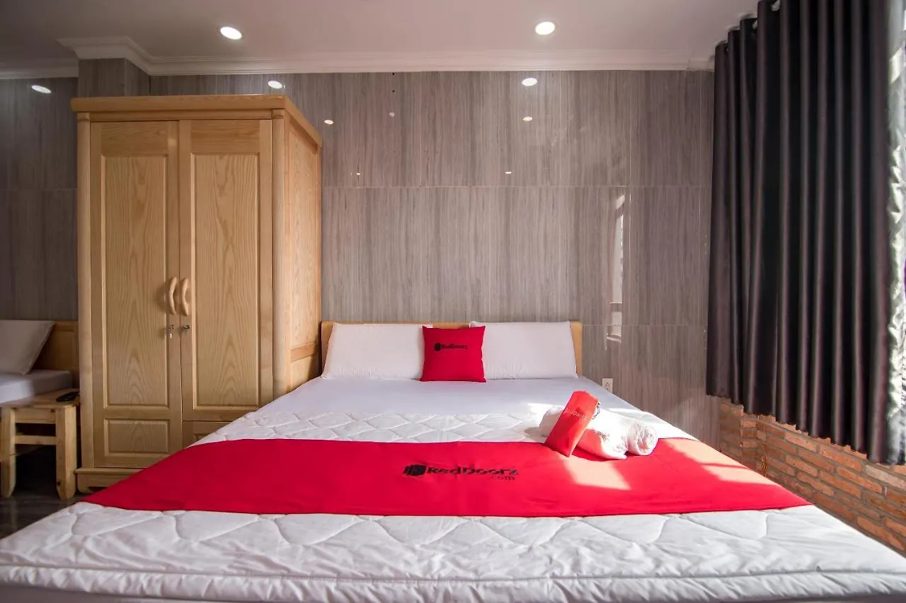 Reddoorz Near Tan Son Nhat Golf 2 Ho Chi Minh City Hotel