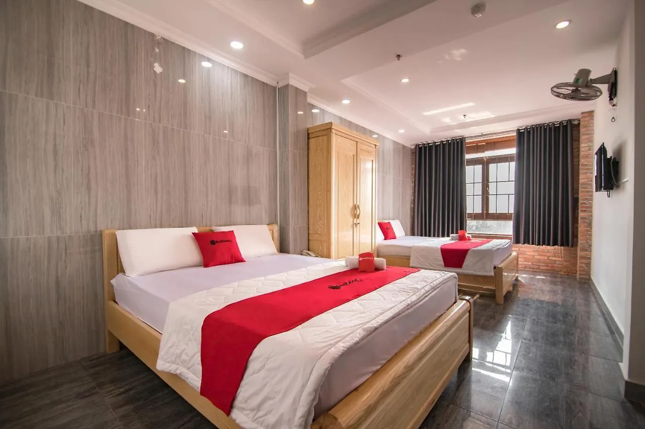 Reddoorz Near Tan Son Nhat Golf 2 Ho Chi Minh City