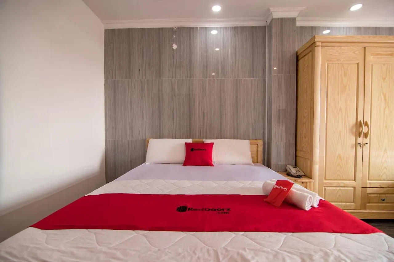 Reddoorz Near Tan Son Nhat Golf 2 Ho Chi Minh City Hotel